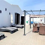 Hébergement de vacances Victoria Just 150 Metres From Playa Bastian Costa Teguise