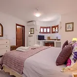 Victoria Just 150 Metres From Playa Bastian * Costa Teguise