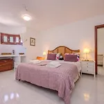 Victoria Just 150 Metres From Playa Bastian