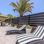 Victoria Just 150 Metres From Playa Bastian Hébergement de vacances Costa Teguise