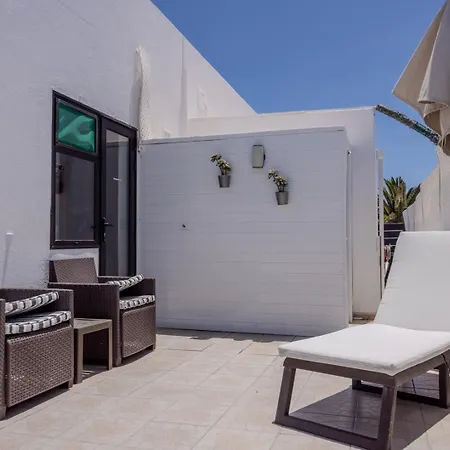 度假居 Victoria Just 150 Metres From Playa Bastian *