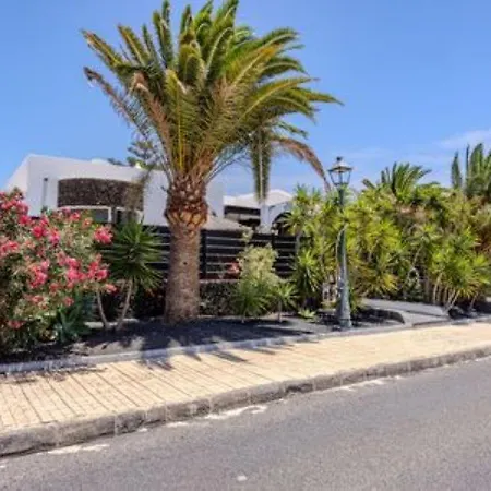 Victoria Costa Teguise